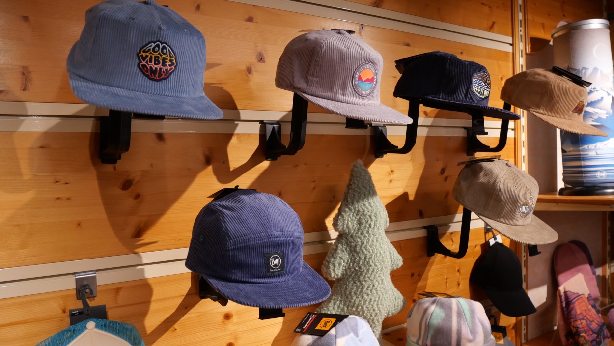 Rent your skis in Morzine with  Bergerski